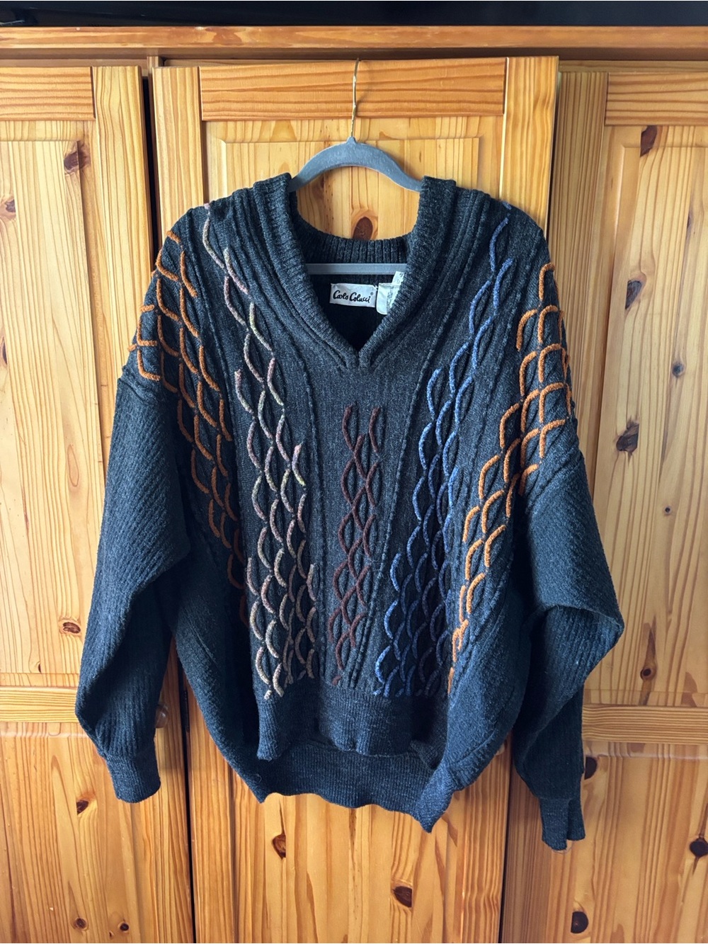 Carlo Colucci Cable-Knit Charcoal V-Neck Sweater with 3D Multicolor Braids
